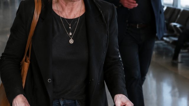 Melissa Gilbert Leaves NYC as Timothy Busfield Faces Legal Challenges | sair kalong, singa 77, main 